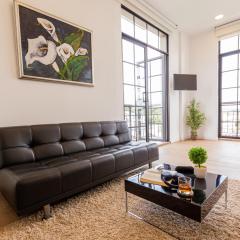 Mumbai Corner View Studio