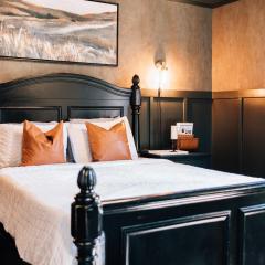 Moody Blues Studio Perfect For Work Or Romance