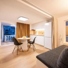 Studio apartment in Mastrinka with loggia, air conditioning, WiFi 5159-2