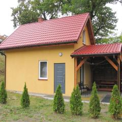 Holiday home with a terrace, right on the lake