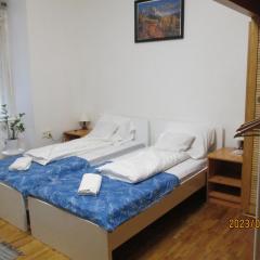 Lavender Apartment near Puskás stádium & Heroes' square