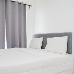 Comfy and Cozy Stay Studio Room at Sky House BSD Apartment By Travelio