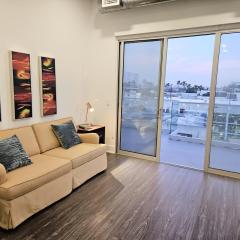 StaysPro - Venice Beach luxury Apartments minutes to The Marina And Santa Monica limited time free parking