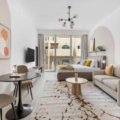 Silkhaus new studio in JVC with queen Bed