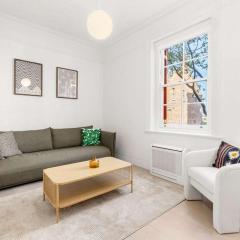 Ground-Floor Retreat in Dawes Point