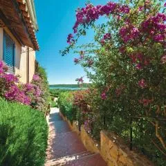 Residence in Marinella just 100 mt from the sea, apartments with air conditioning and private outdoor area