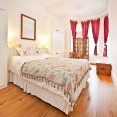 1 Bed Flat - Sleeps 2 - Wifi