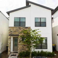 Extraordinary Disney Vacation 4BR Private Pool