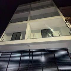 Flats super bem localizado!