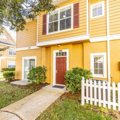 Spectacular townhouse with themed room