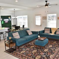 4-Bed Home, Prime Houston Location