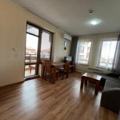 Ski Zone at Gondola, Warm and Cosy, WiFi, AC, Netflix, Perfect One Bedroom appartment, Beautiful View