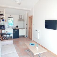 GREOUX LES BAINS Maisonette avec terasse de 30 m2 et parking privé