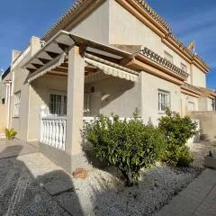 Villa Jacqueline la buena vida