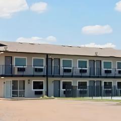 Studio City Suites, a Travelodge by Wyndham