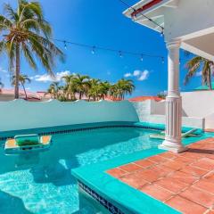 Charming 3BR Villa w Private Pool in Pelican Key