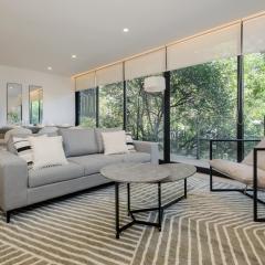 Saltillo 85, Centric Condo with Balcony and Natural Light