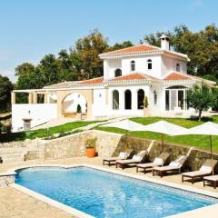 Traumhaftes Ferienhaus mit privatem Pool und Tennisplatz im Herzen Andalusiens