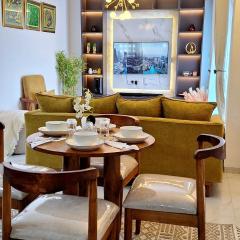 Modern & Chic 1BRM w heated pool, lounge and Gym