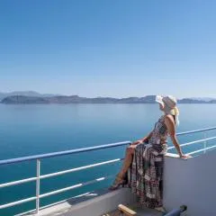 Luxuriöses Apartment Mit Einem Schlafzimmer Direkt Am Wasser, Meerblick