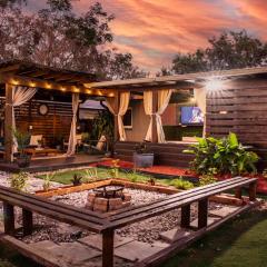 Stylish 4BR with Outdoor Space, Busch Gardens - Renovated