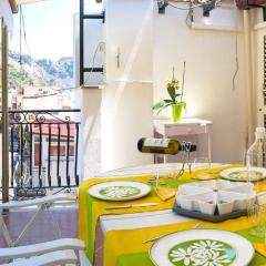 Zina Suite In Giardini Naxos