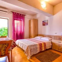 Studioapartment Meri 4
