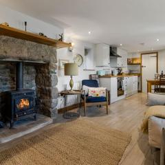 Angler's Cottage - Short Stays UK Ltd