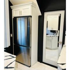 B&E Luxury vacation Suites