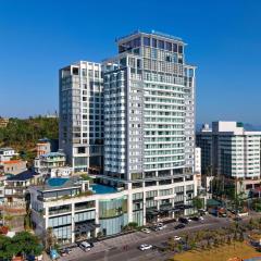 Wyndham Legend Halong