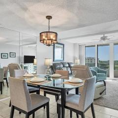 Anchorage Resort Siesta Key 6th Floor 2 bedroom Condo Beach Access 0890