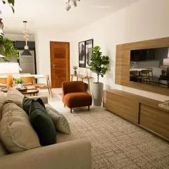 Apartamento Decorado 3/4 em condomínio frente Mar