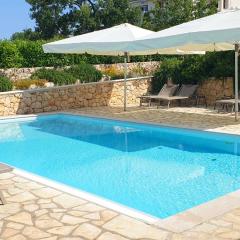 Villa Sloboda Appartments, Pinezici