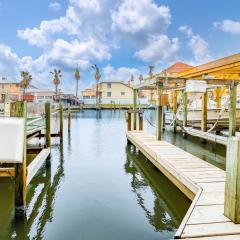 Spinnaker 317 - WATERFRONT BOAT SLIP