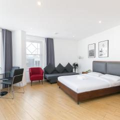 Piccadilly Circus Sleep 6 Central London VR14