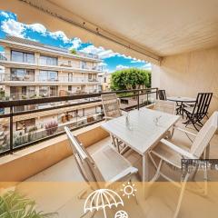 FRGK Athena Palm Beach 1BR Terrace, AC & Ultra-Fast Wi-Fi