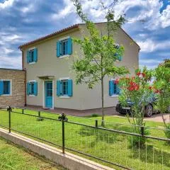 Villa Griota for 8 people near Umag with private pool, jacuzzi & sea view - pet friendly
