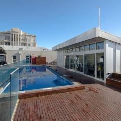 East Melbourne retreat