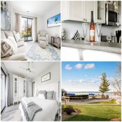 Gorgeous 2 Bedroom Lake View Condo 2780