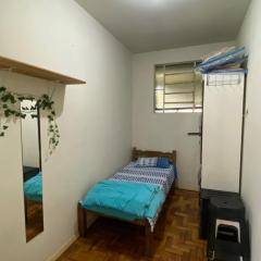 República Mandala, quarto individual 1