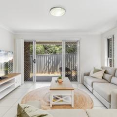 Contemporary Chic on CBD Fringe!