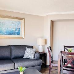 Sunny amazing Ocean View Condo