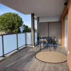 Appartement T2 avec terrasse et parking, vue sur l'étang de Thau - FR-1-553-296