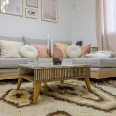 Live and Chill Apartment