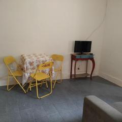 Casa no Centro de Tinguá - Sem Roupas de Cama e Toalhas