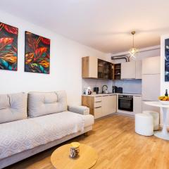 Arena Luxe Retreat, FREE Parking