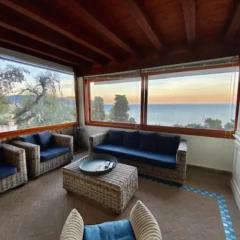 casa sul mare per 5 persone, spiaggia privata, piscine e campo da tennis