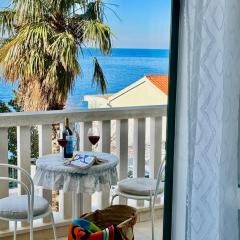 Apartment Toni with sea view and balcony in Brela