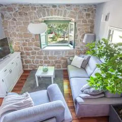 Ferienhaus mit Privatpool für 6 Personen  1 Kind ca 100 m in Gornji Vinjani, Dalmatien Dalmatinisches Hinterland