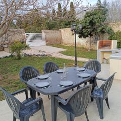 Maison 6 pers, avec jardin, clim et pétanque